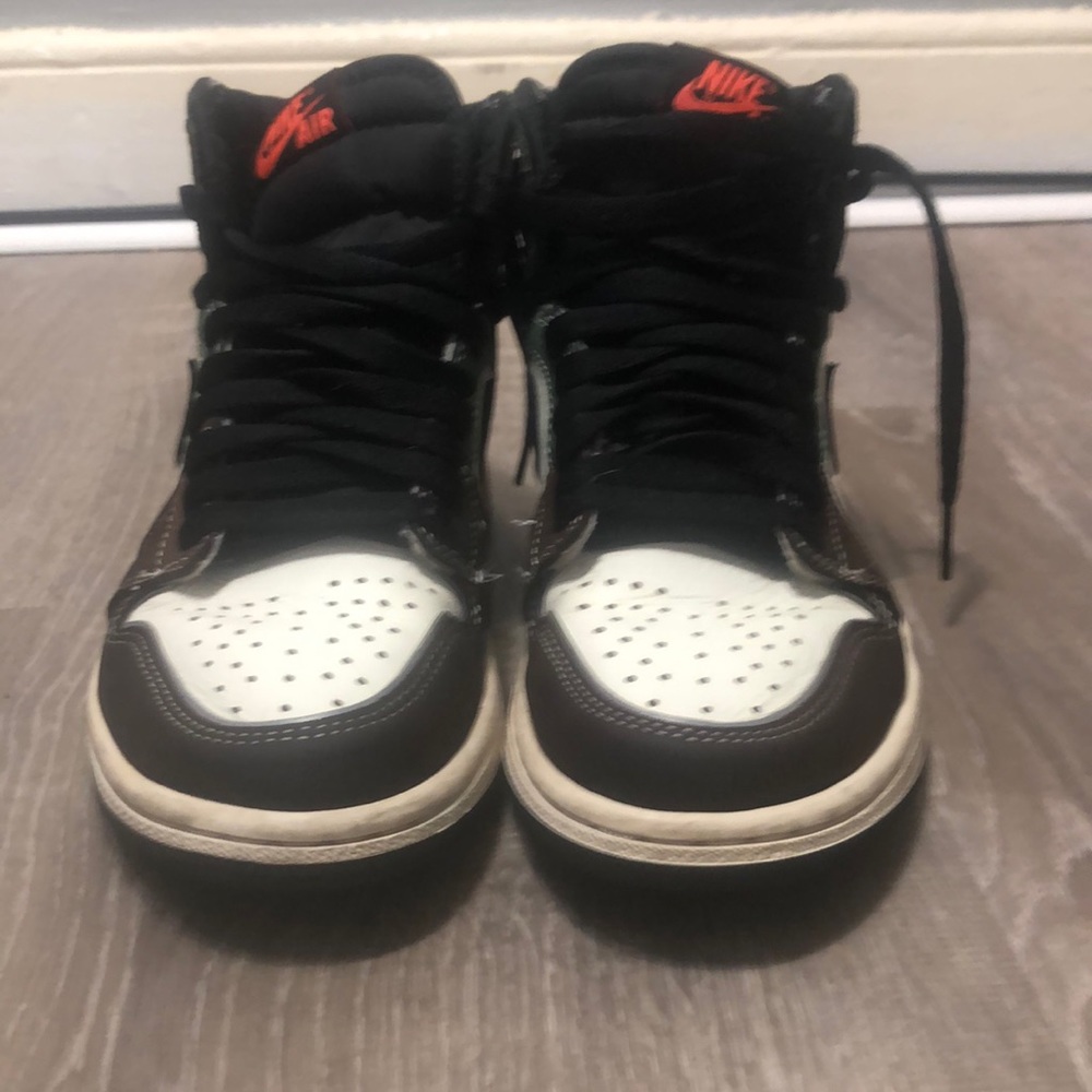 Jordan 1 High OG “Hand Crafted” kids size 5 100% authentic